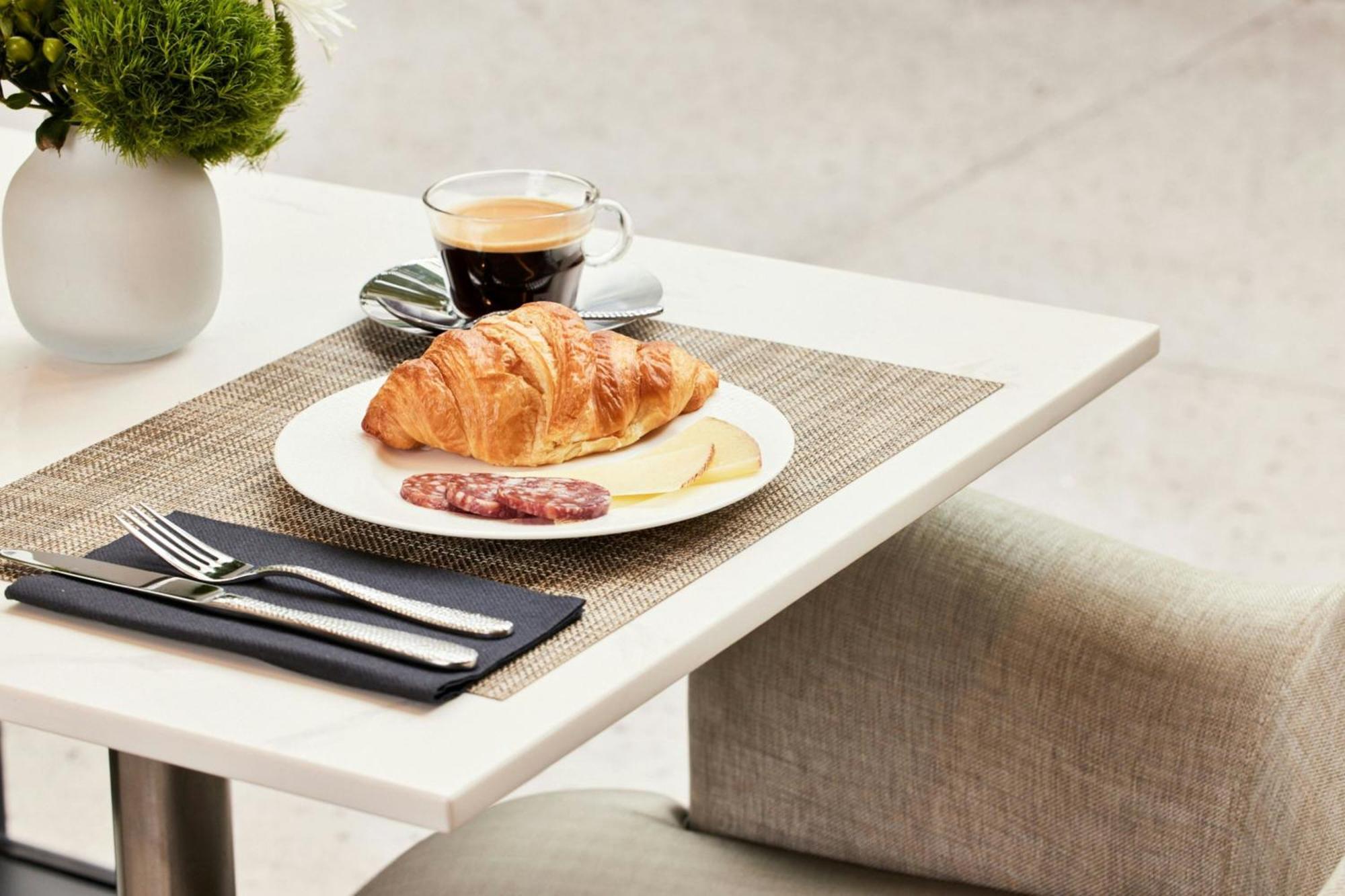 Ac Hotel By Marriott Dallas By The Galleria Ngoại thất bức ảnh